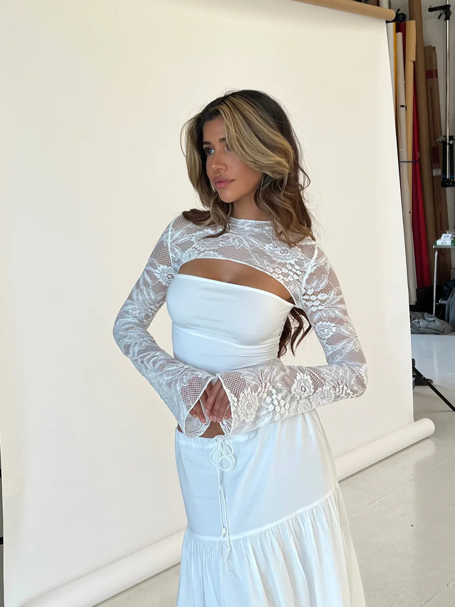 OLIVIA | Lace Top